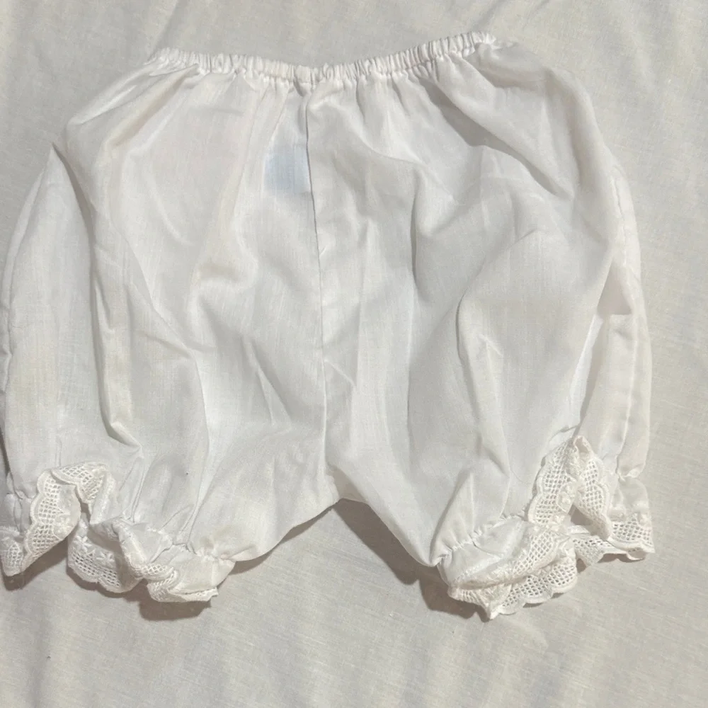 Adorable White Bloomers Cover with Embroidery. Vintage.